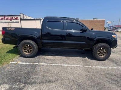 2023 Toyota Tacoma SR V6 4x4 Double Cab 5 ft. box 127.4 in. WB