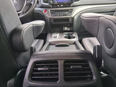 2023 Honda Ridgeline RTL (A9) All-Wheel Drive Crew Cab 5.3 ft. box 125.2 in. WB