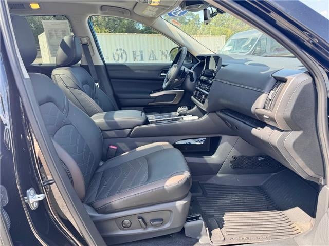 2025 Nissan Pathfinder Platinum Front-Wheel Drive