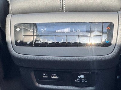 2025 Nissan Pathfinder Platinum Front-Wheel Drive
