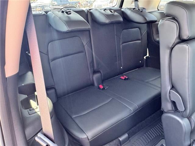 2025 Nissan Pathfinder Platinum Front-Wheel Drive