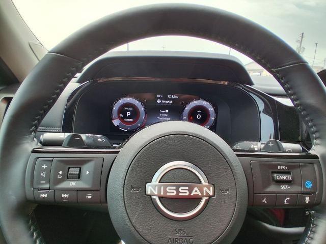 2025 Nissan Pathfinder Platinum Front-Wheel Drive