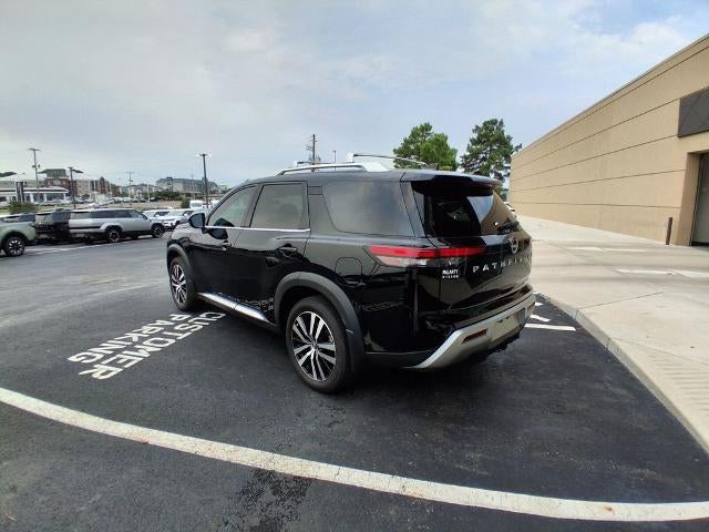 2025 Nissan Pathfinder Platinum Front-Wheel Drive