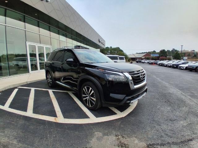 2025 Nissan Pathfinder Platinum Front-Wheel Drive