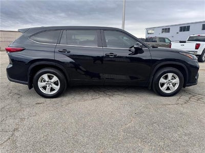 2023 Toyota Highlander LE