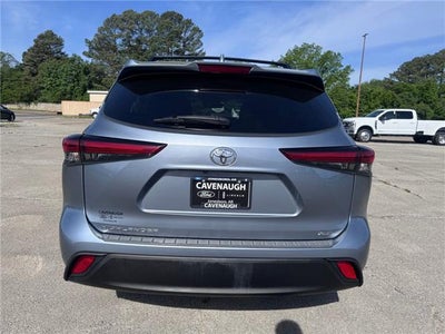 2023 Toyota Highlander XLE Front-Wheel Drive