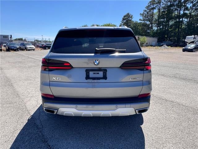 2025 BMW X5 xDrive40i All-Wheel Drive Sports Activity Vehicle