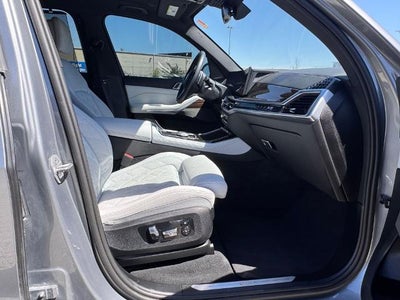2025 BMW X5 xDrive40i All-Wheel Drive Sports Activity Vehicle