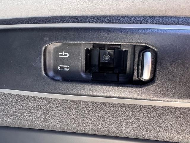 2025 BMW X5 xDrive40i All-Wheel Drive Sports Activity Vehicle