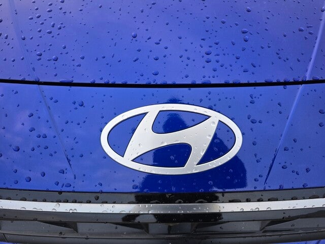 2024 Hyundai Elantra Limited (IVT) Sedan