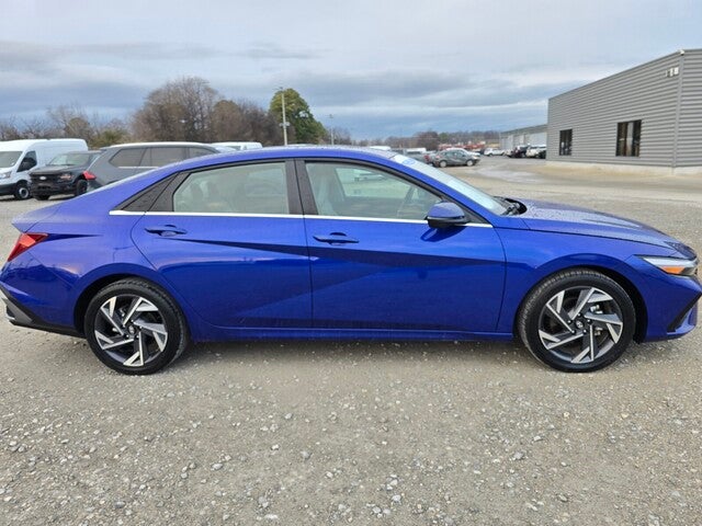 2024 Hyundai Elantra Limited (IVT) Sedan