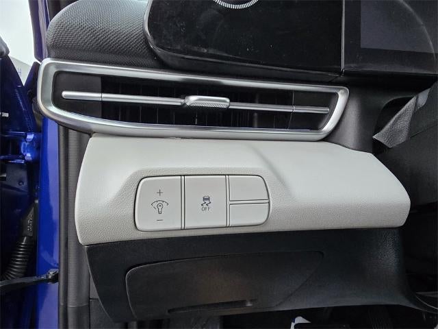 2024 Hyundai Elantra Limited (IVT) Sedan