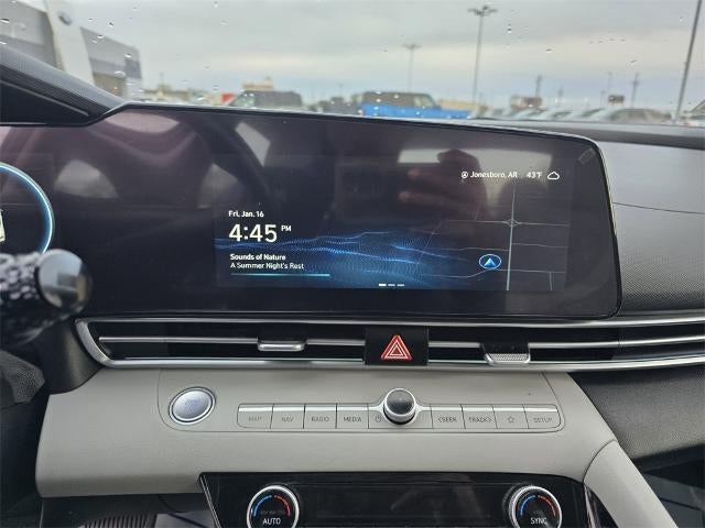 2024 Hyundai Elantra Limited (IVT) Sedan