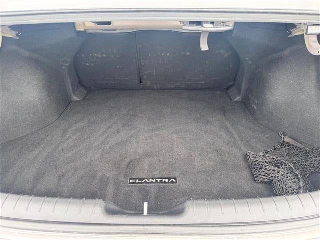 2024 Hyundai Elantra SEL (IVT) Sedan