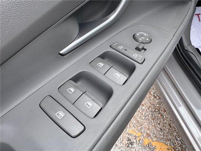 2024 Hyundai Elantra SEL (IVT) Sedan