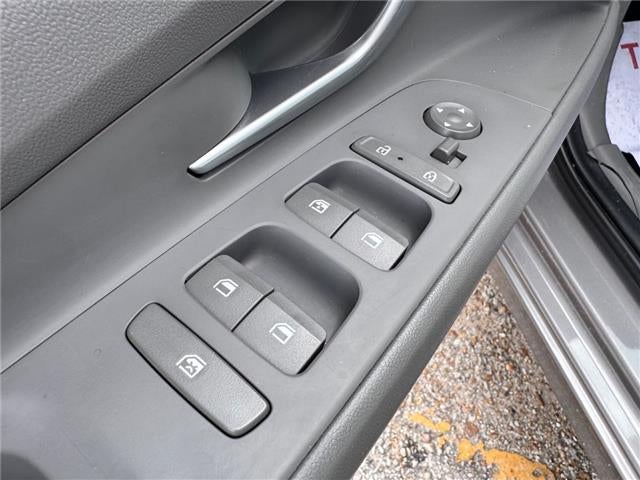 2024 Hyundai Elantra SEL (IVT) Sedan