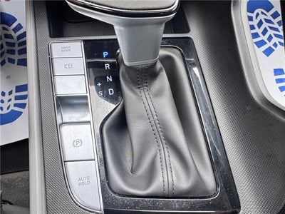 2024 Hyundai Elantra SEL (IVT) Sedan