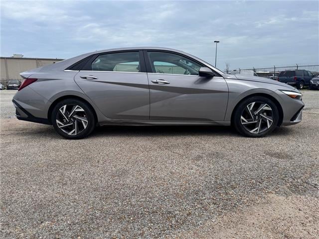 2024 Hyundai Elantra SEL (IVT) Sedan