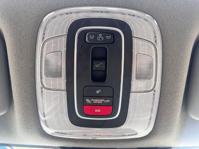 2024 Hyundai Elantra SEL (IVT) Sedan