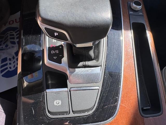 2022 Audi Q5 45 S line quattro Premium