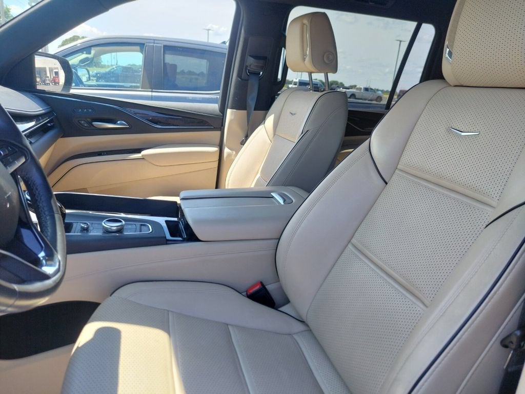 2024 Cadillac Escalade ESV Premium Luxury