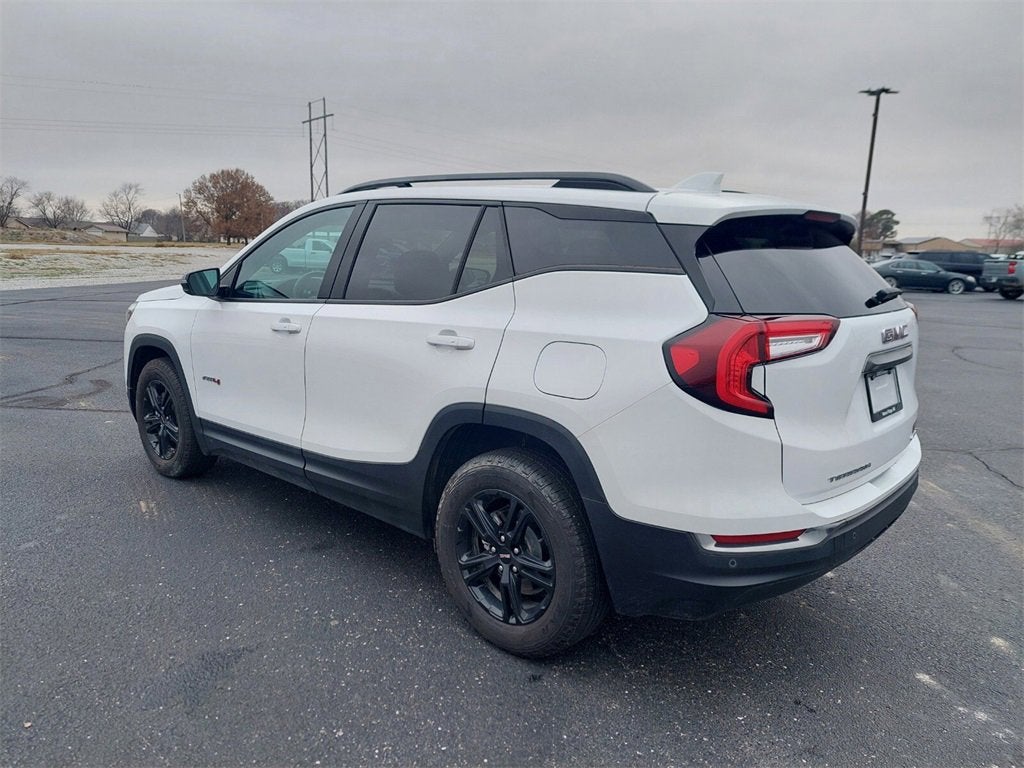 2024 GMC Terrain AT4