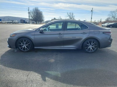 2022 Toyota Camry SE
