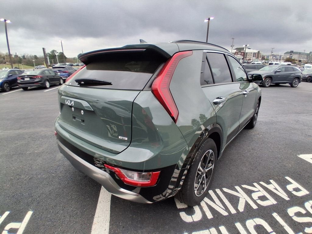 2025 Kia Niro SX
