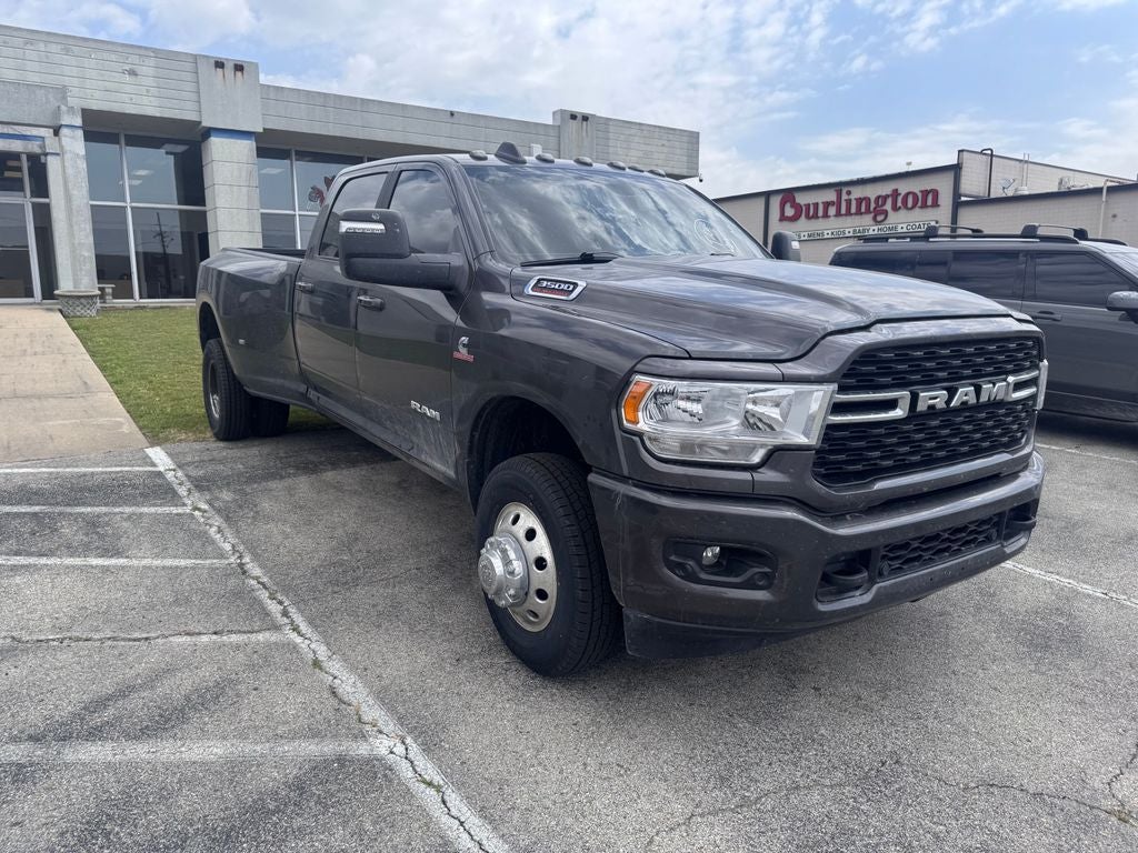2024 RAM 3500 Big Horn Crew Cab 4x4 8' Box