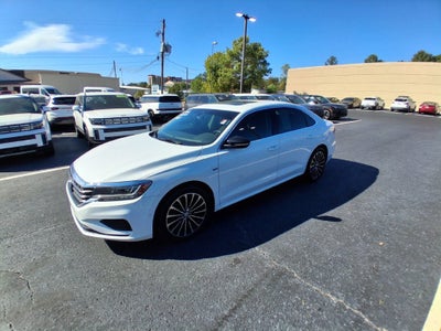 2022 Volkswagen Passat 2.0T Limited Edition